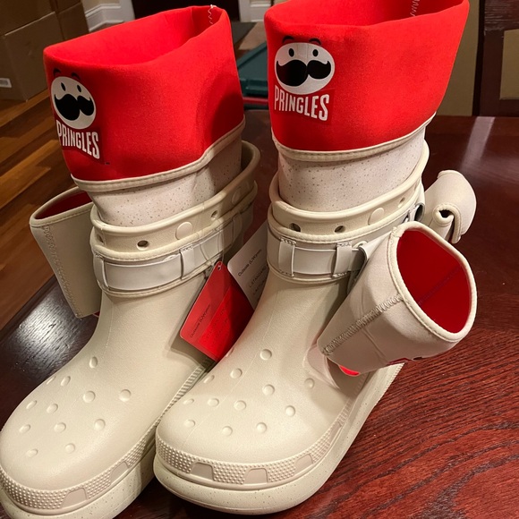 Limited edition Pringles Crocs boots - Picture 5 of 11